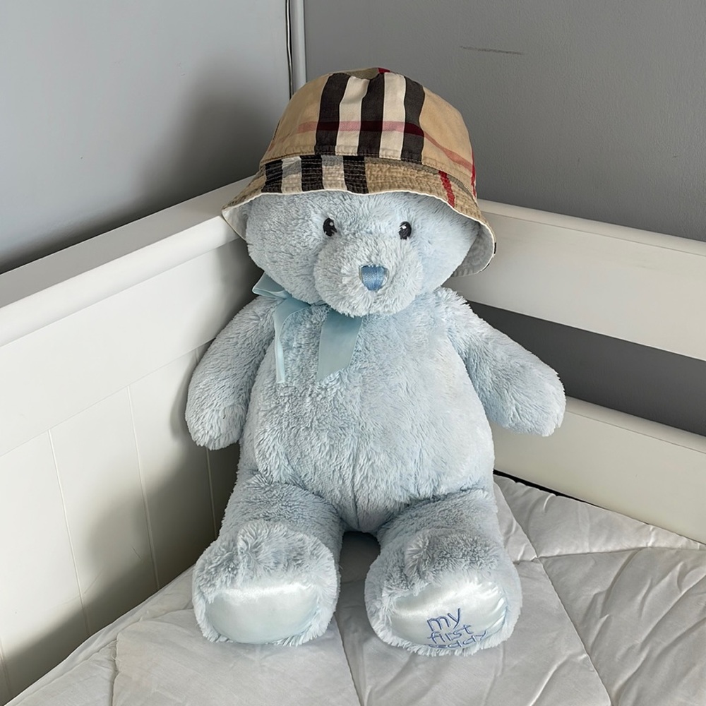 Kids Burberry hat
